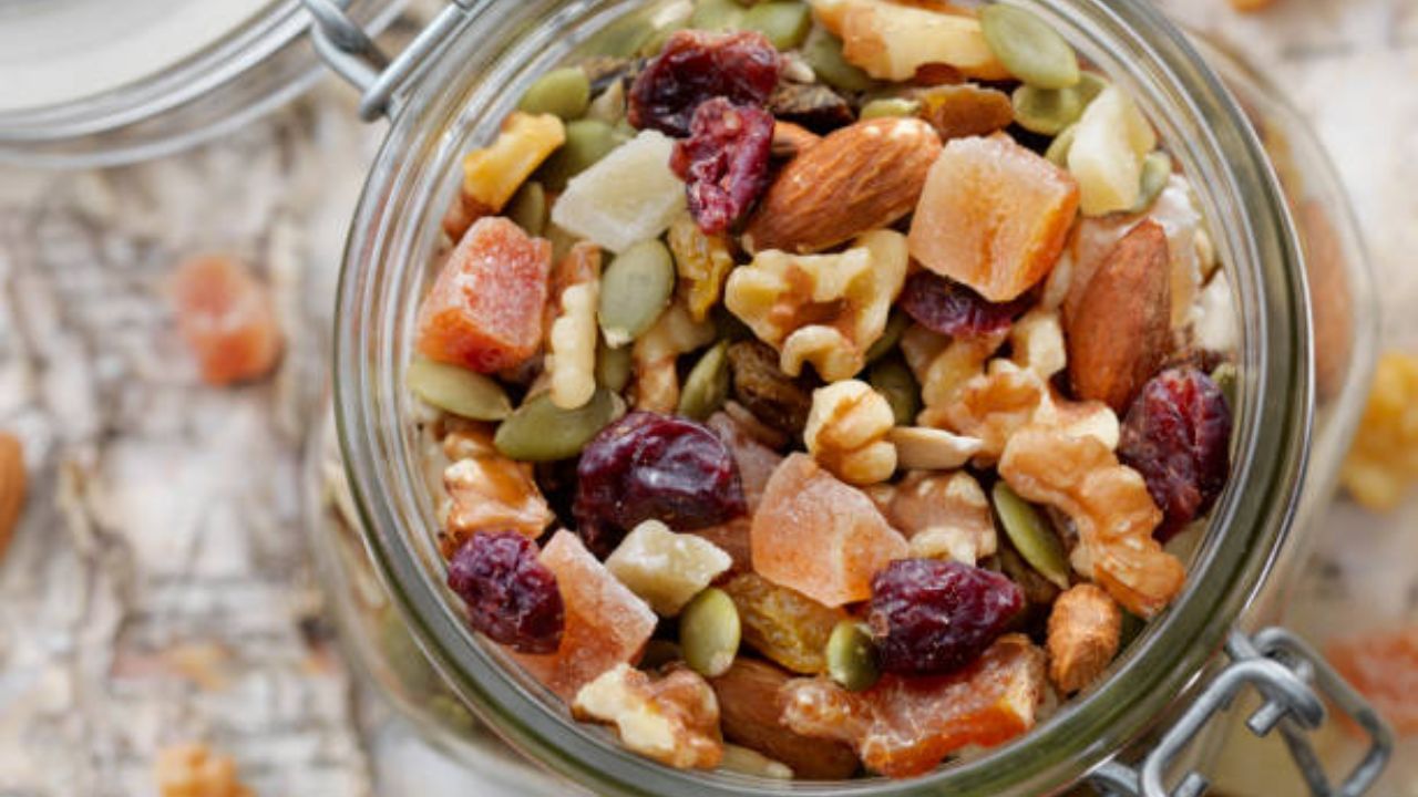 Homemade Dry Fruits পছন্দের তাজা ফল দিয়ে বানিয়ে নিন ড্রাই ফ্রুটস