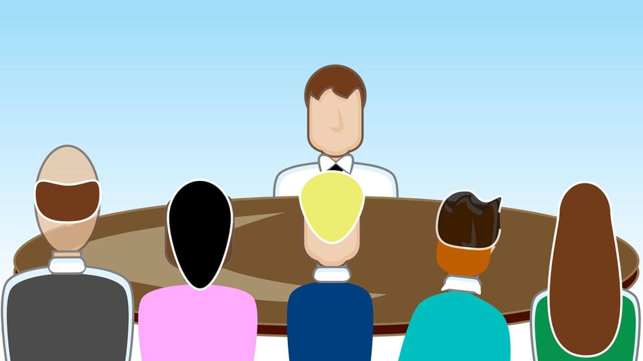 Jobs Interview: চাকরির ইন্টারভিউ দিতে যাচ্ছেন? এই ১০ প্রশ্নেই হতে পারে কেল্লাফতে