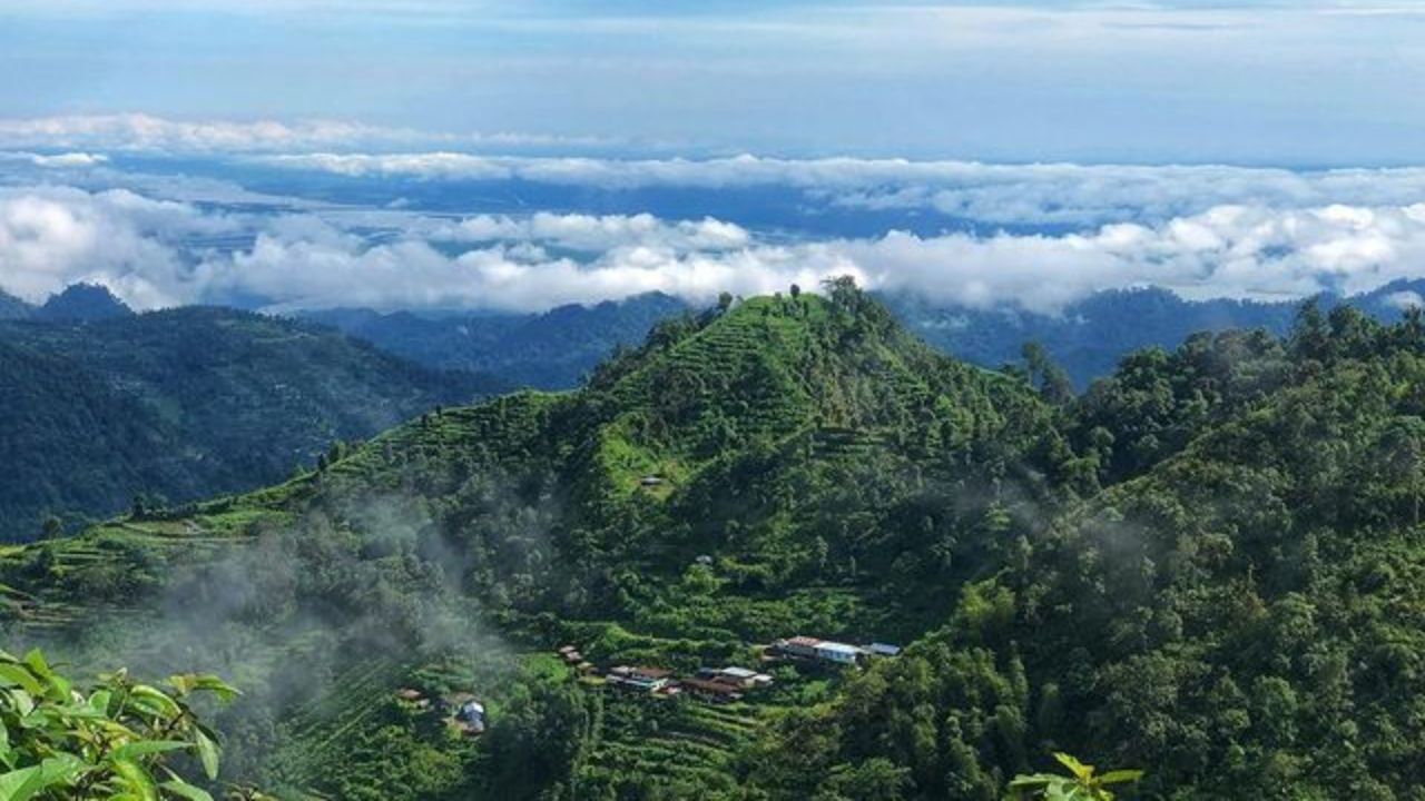 Kalimpong: লাভা-লোলেগাঁও পুরনো হয়ে গিয়েছে? এই নববর্ষে ছুটি কাটান কালিম্পংয়ের মুনথুমে