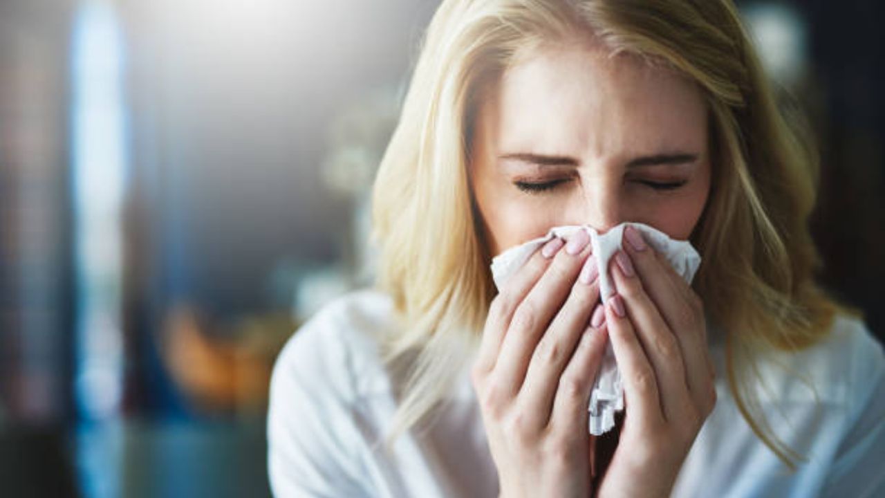 Period Flu: ঋতুচক্রের সময় জ্বর-বমি-মাথা ঘোরা কি আপনারও হয়? পিরিয়ড ফ্লু এর শিকার নন তো Period Flu: ঋতুচক্রের সময় জ্বর-বমি-মাথা ঘোরা কি আপনারও হয়? পিরিয়ড ফ্লু এর শিকার নন তো