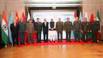 SCO Defence Ministers Meet: সন্ত্রাসবাদীদের আশ্রয় দিলে..., পাক প্রতিনিধির সামনেই কড়া বার্তা রাজনাথের