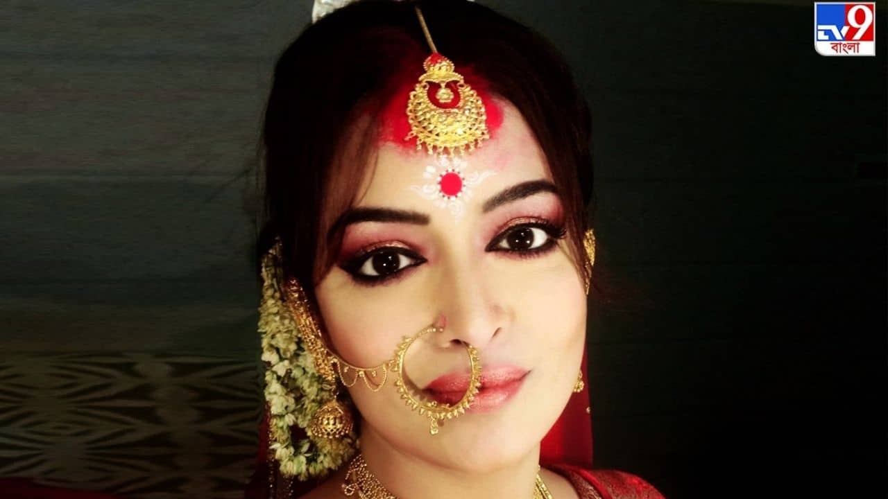 Tollywood Actress: কাউকে কিচ্ছু না জানিয়ে বিয়ে করে ফেললেন রিমঝিম মিত্র!