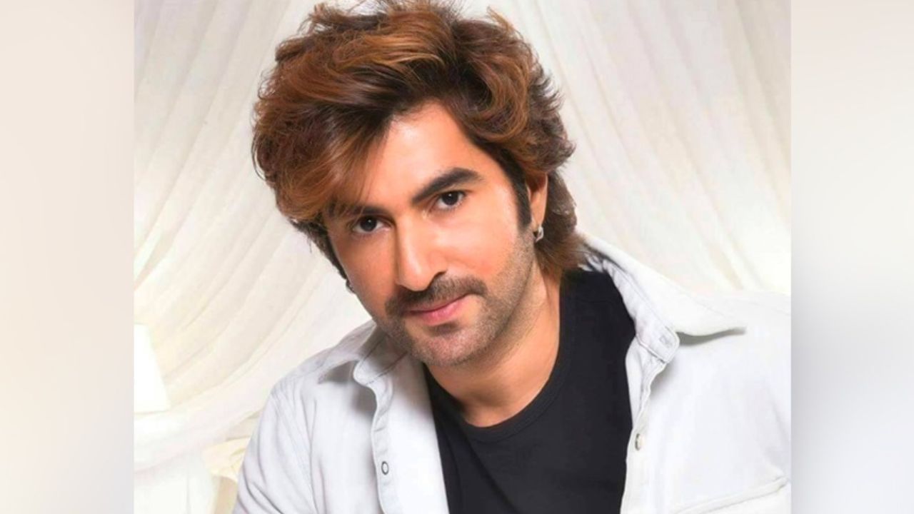 Jeet: Bengali actor Jeet acquires Kolkata team of PFL | Kolkata News -  Times of India