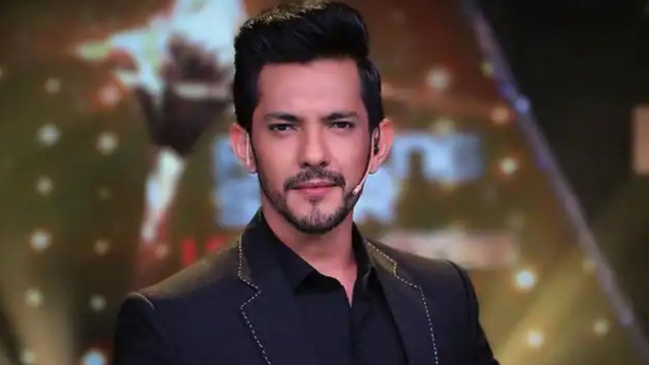 Aditya Narayan: উদিত নারায়ণের ছেলে হয়েও এত বড় অপমান! বাদ পড়ল আদিত্যের গান