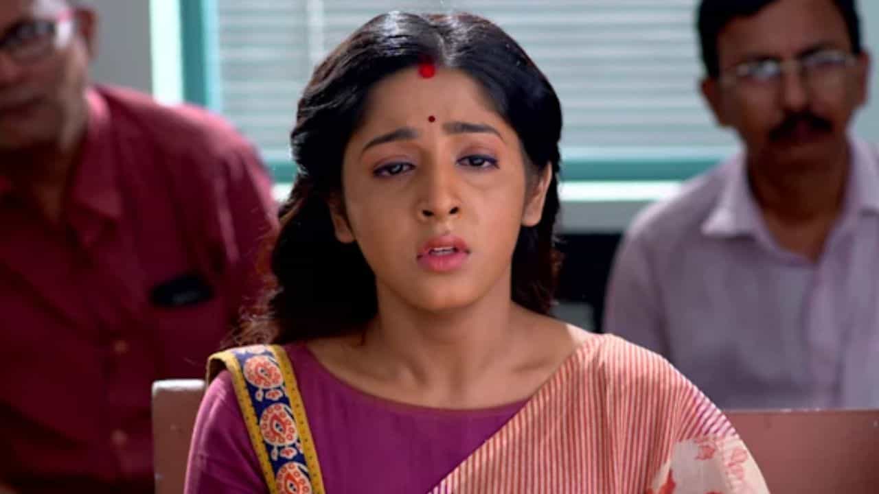 TRP: টিআরপিতে সর্বনাশ! প্রথম স্থান হারাল 'অনুরাগের ছোঁয়া', মাথায় হাত ভক্তদের TRP: টিআরপিতে সর্বনাশ! প্রথম স্থান হারাল 'অনুরাগের ছোঁয়া', মাথায় হাত ভক্তদের