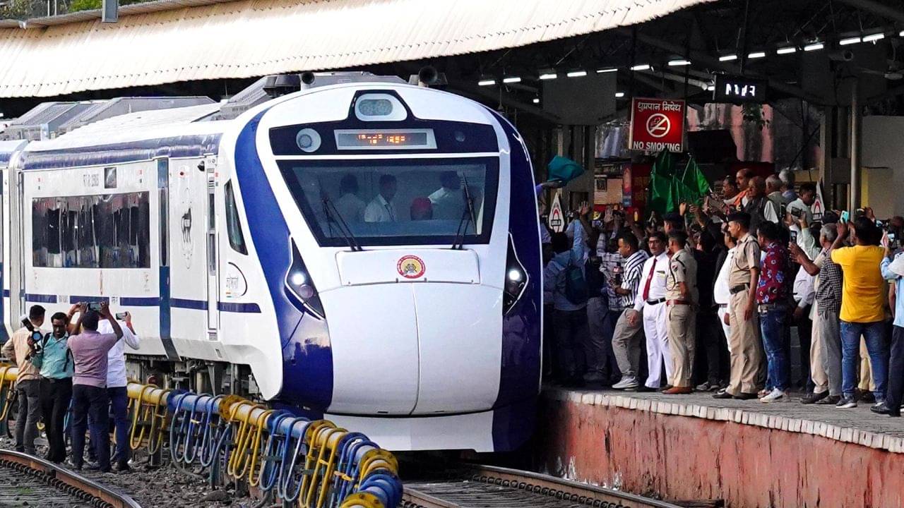 Vande Bharat Express: আগামী সোমবার থেকে চালু হচ্ছে হাওড়া-পুরী বন্দে ভারত এক্সপ্রেস, কখন ছাড়বে প্রথম ট্রেন?