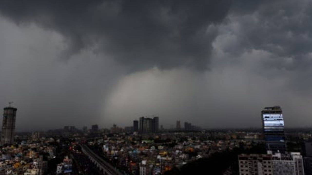 Weathet Forecast: ধেয়ে আসছে বজ্রবিদ্যুৎ-সহ বৃষ্টিপাত, কোন কোন জেলায় দুর্যোগের পূর্বাভাস দিল হাওয়া অফিস?