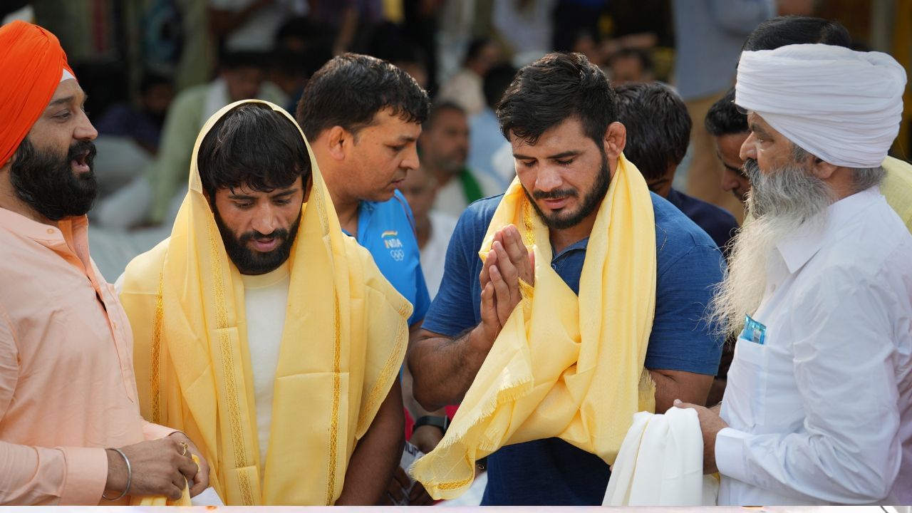 Wrestlers Protest: ফের #MeToo-তে সরব কুস্তিগীররা, যৌন হেনস্থার মামলার শুনানি আজ সুপ্রিম কোর্টে