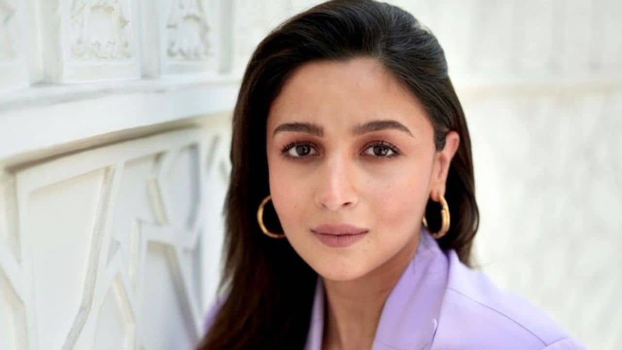 Alia Bhatt: কাপুরদের ভিটে ছেড়ে নতুন সংসার পাতছেন আলিয়া?