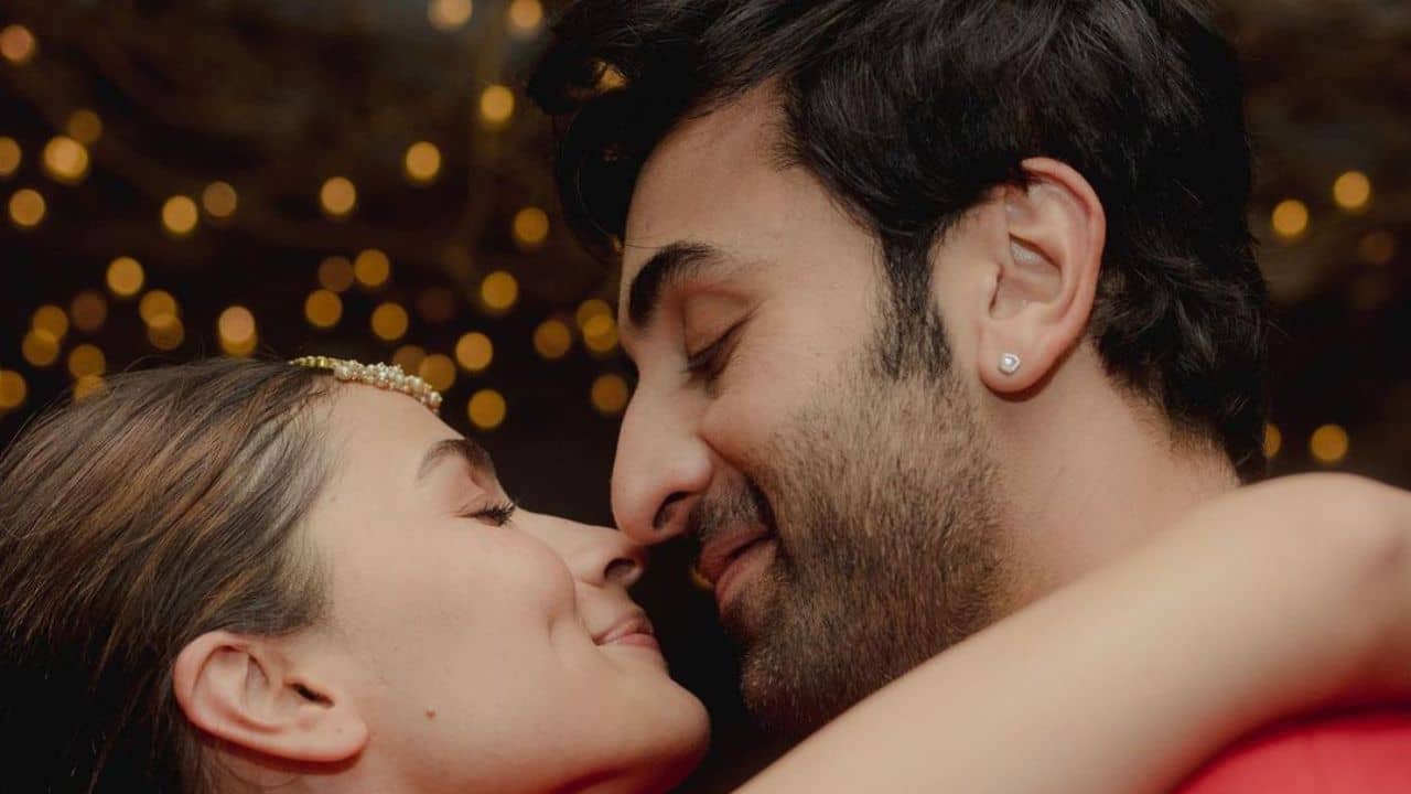 Ranbir-Alias Wedding Anniversary: একসঙ্গে পথ চলার এক বছর পার রণবীর-আলিয়ার, প্রথম বিবাহ বার্ষিকীর সেলিব্রেশন কোথায়?