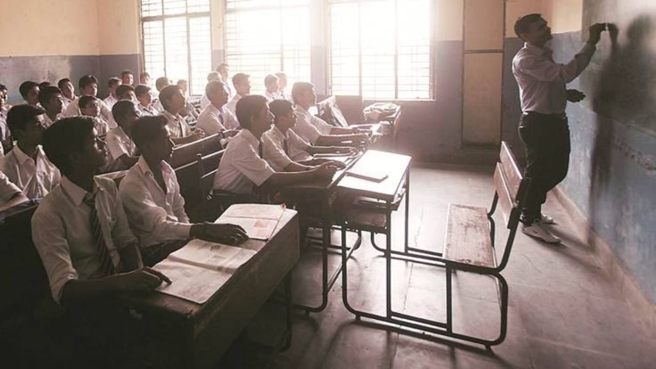 RSS School: শুধু হিন্দি নয়, সঙ্ঘ পরিচালিত স্কুলে ইংরেজি মাধ্যমে পড়াশোনা শুরুর উদ্যোগ