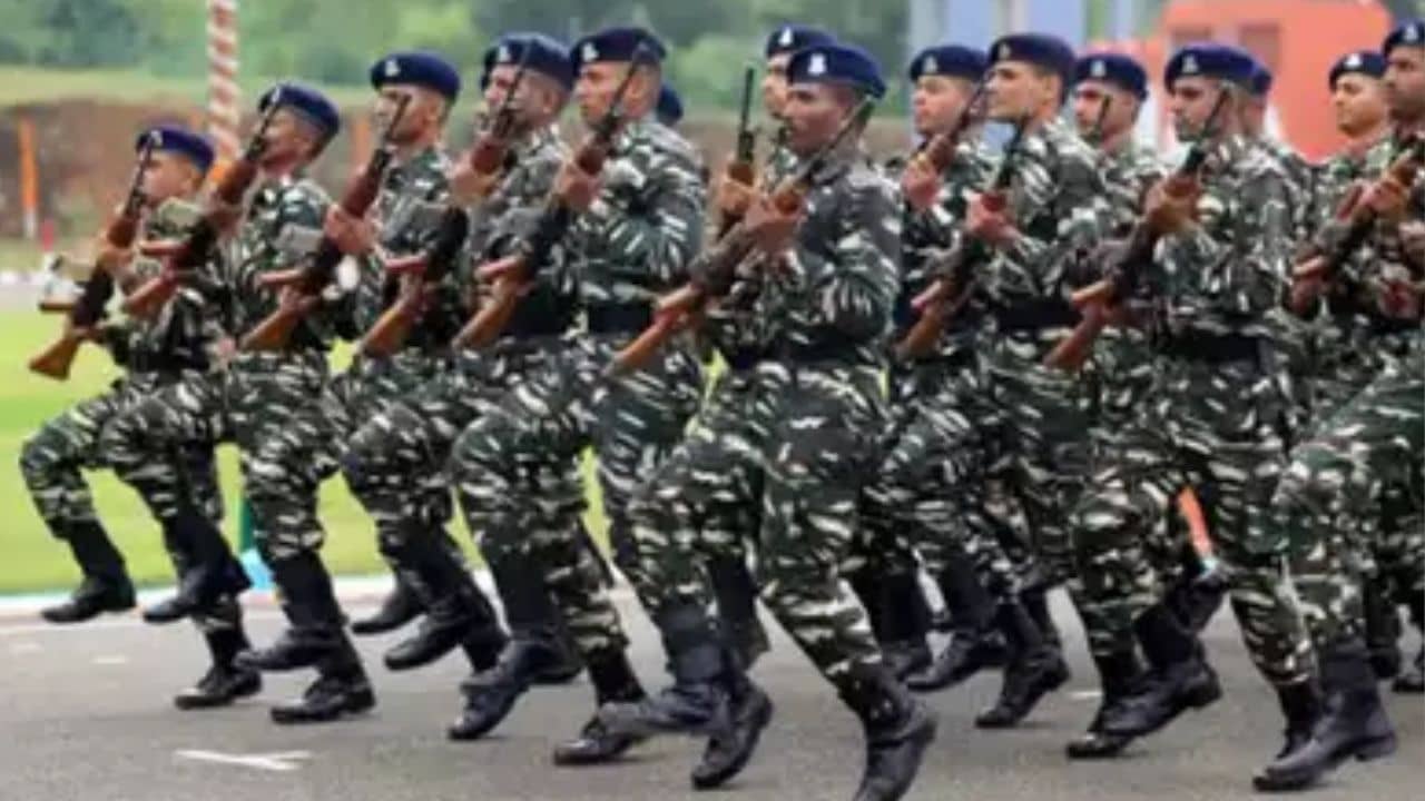 CRPF Recruitment 2023: ৬৯ হাজার টাকা অবধি বেতন, CRPF-এ ৯ হাজারেরও বেশি শূন্যপদে চলছে কর্মী নিয়োগ, আবেদন করুন এখনই