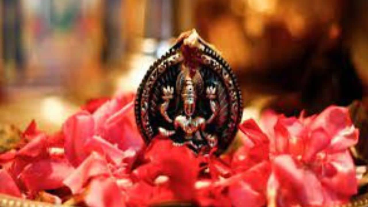 Akshaya Tritiya 2023:  আসন্ন এই শুভ দিনে একটি কাজ করলেই মিলবে টাকা-পয়সার পাহাড়, ঘরে থাকবে সুখ-সমৃদ্ধি!