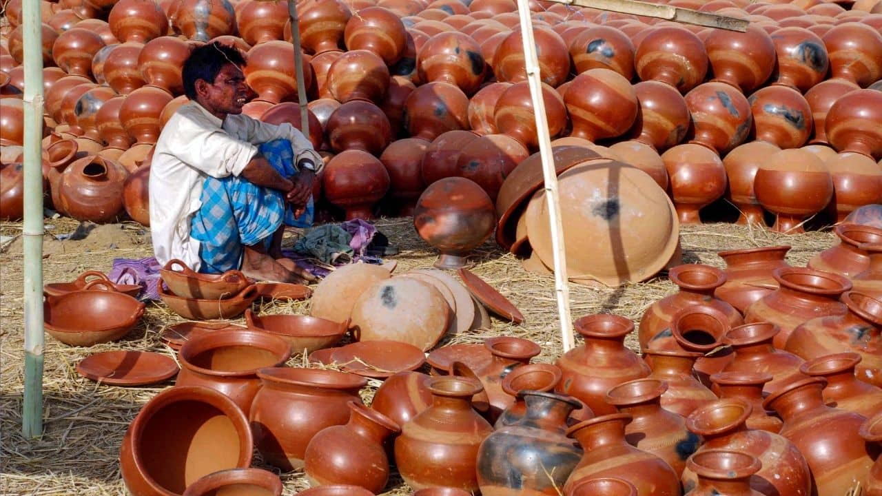 Weather Update: বৃষ্টি কি সত্যি হবে? কী বলছেন আবহাওয়াবিদরা