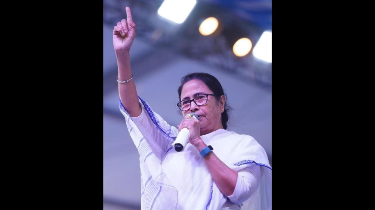 Mamata Banerjee: 'হামকো কোয়ি টকরায়েগা, ও চুর চুর হো যায়ে গা', হুঁশিয়ারি মমতার