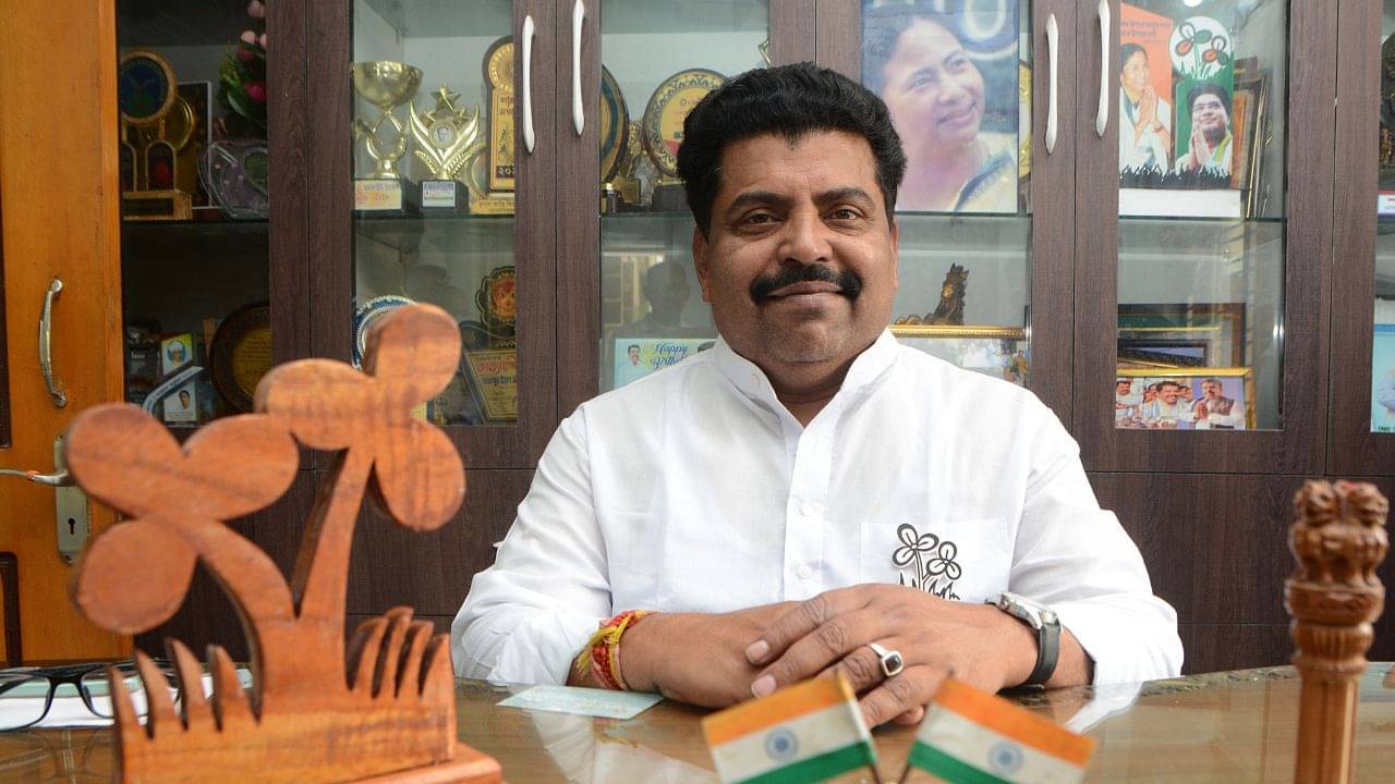 TMC MLA: সব চুল কেটে ফেলব যদি..., কী এমন হল যে ন্যাড়া হওয়ার চ্যালেঞ্জ ছু়ড়লেন তৃণমূল বিধায়ক?