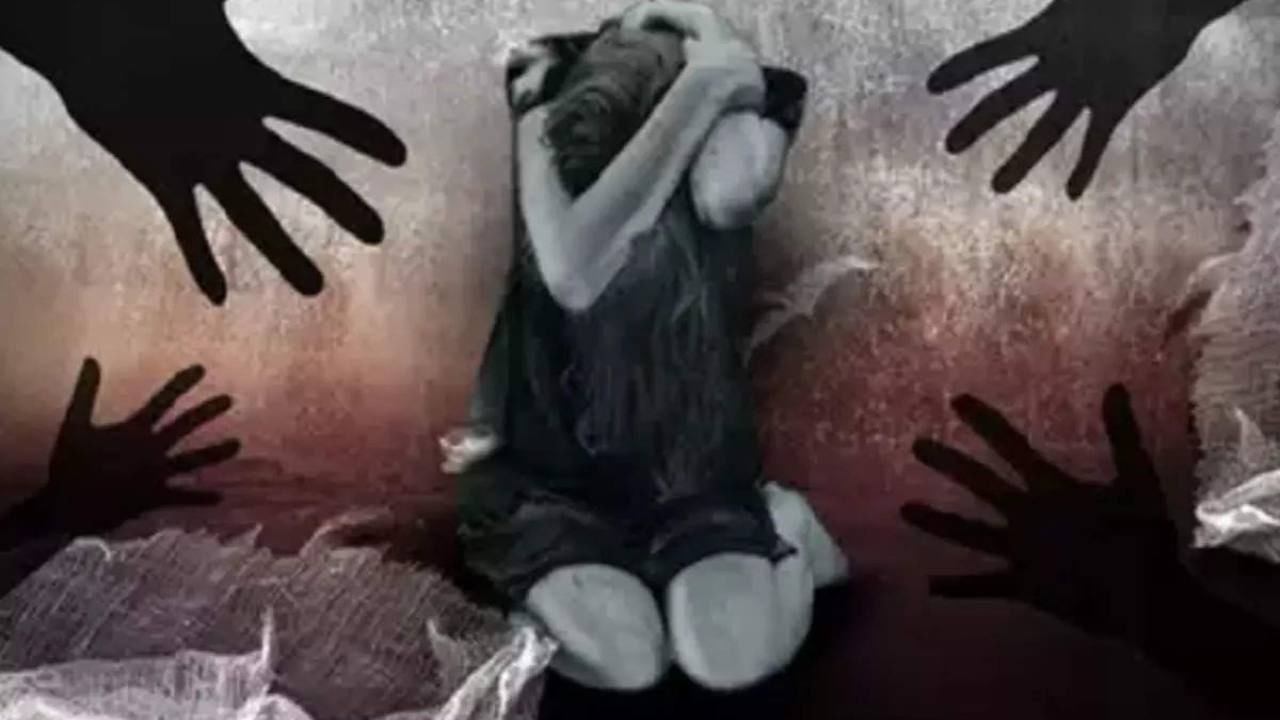 Maldah Physical Harassment:  তুলে নিয়ে গিয়ে মানসিক ভারসাম্যহীন নাবালিকাকে গণধর্ষণের অভিযোগ, ফের উত্তপ্ত মালদহ