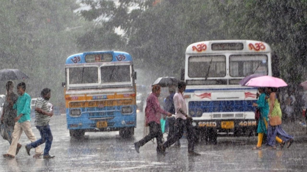 Weather Forecast: রাজ্যে জারি কমলা সতর্কতা, সাক্ষী হতে পারেন শিলাবৃষ্টির