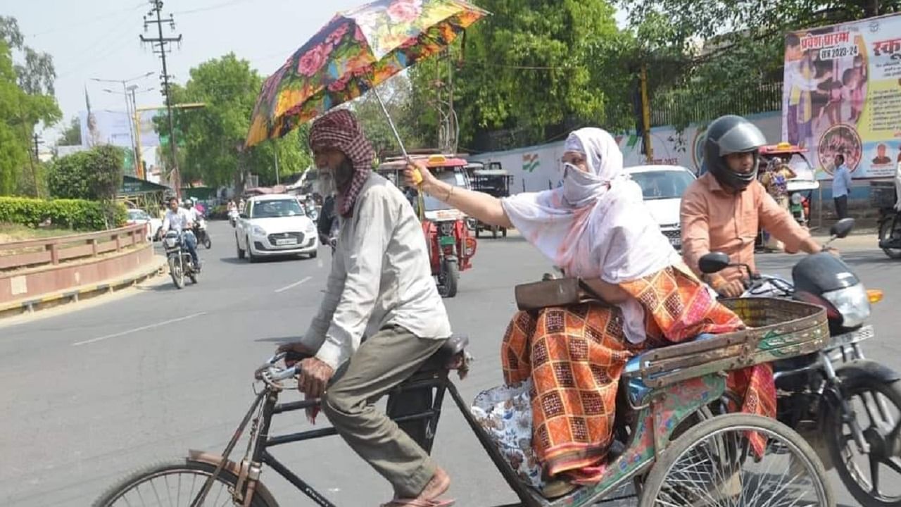 Viral Post: মানুষ মানুষেরই জন্য! রিকশায় বসা এই মহিলাকে দেখলে স্যালুট করবেন আপনিও