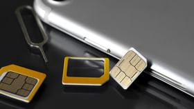 SIM Card আপনার, নিয়ন্ত্রণ করছে জালিয়াতরা, এখনই সতর্ক না হলে বড় বিপদ! SIM Card আপনার, নিয়ন্ত্রণ করছে জালিয়াতরা, এখনই সতর্ক না হলে বড় বিপদ!