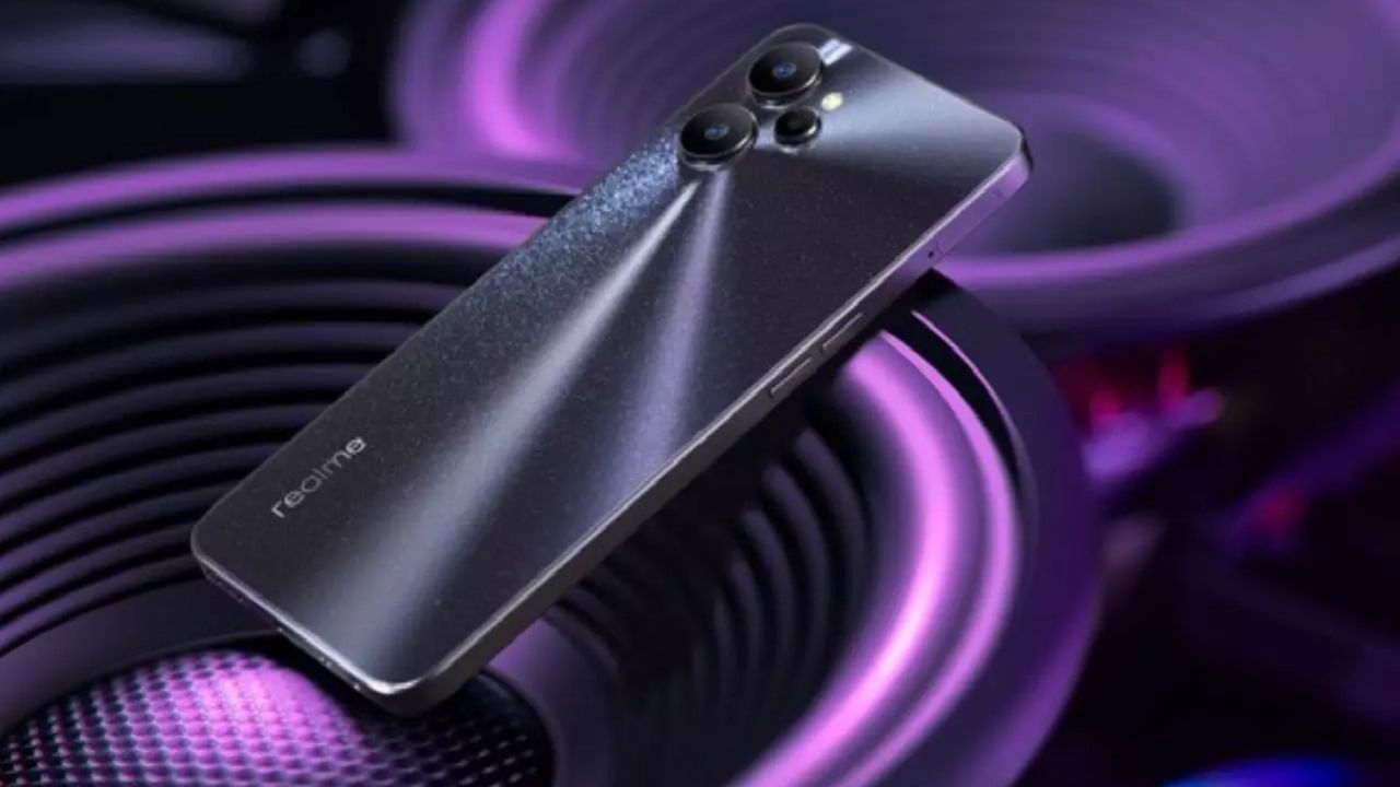 realme 9i 5G:  আপনি যদি একটি realme ফোন কিনতে চান, তাহলে realme 9i 5G কিনতে পারেন। এই ফোনের 4GB RAM এবং 64GB ইন্টারনাল স্টোরেজ ভ্যারিয়েন্টের দাম 14,999 টাকা। এতে আপনি 6.6-ইঞ্চি HD ডিসপ্লে, 50-মেগাপিক্সেল প্রাইমারি ক্যামেরা, MediaTek Dimensity 800 Plus 5G প্রসেসর এবং 5000 MH ব্যাটারি পাবেন।