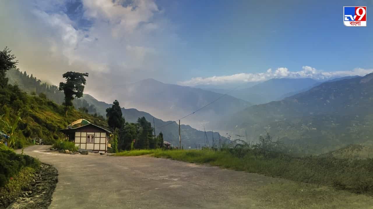 Kalimpong: ফুরফুরে মেজাজে ঘুরে আসুন রামধুরা, এবারে গ্রীষ্মের ছুটি হয়ে থাকবে চিরস্মরণীয় Kalimpong: ফুরফুরে মেজাজে ঘুরে আসুন রামধুরা, এবারে গ্রীষ্মের ছুটি হয়ে থাকবে চিরস্মরণীয়