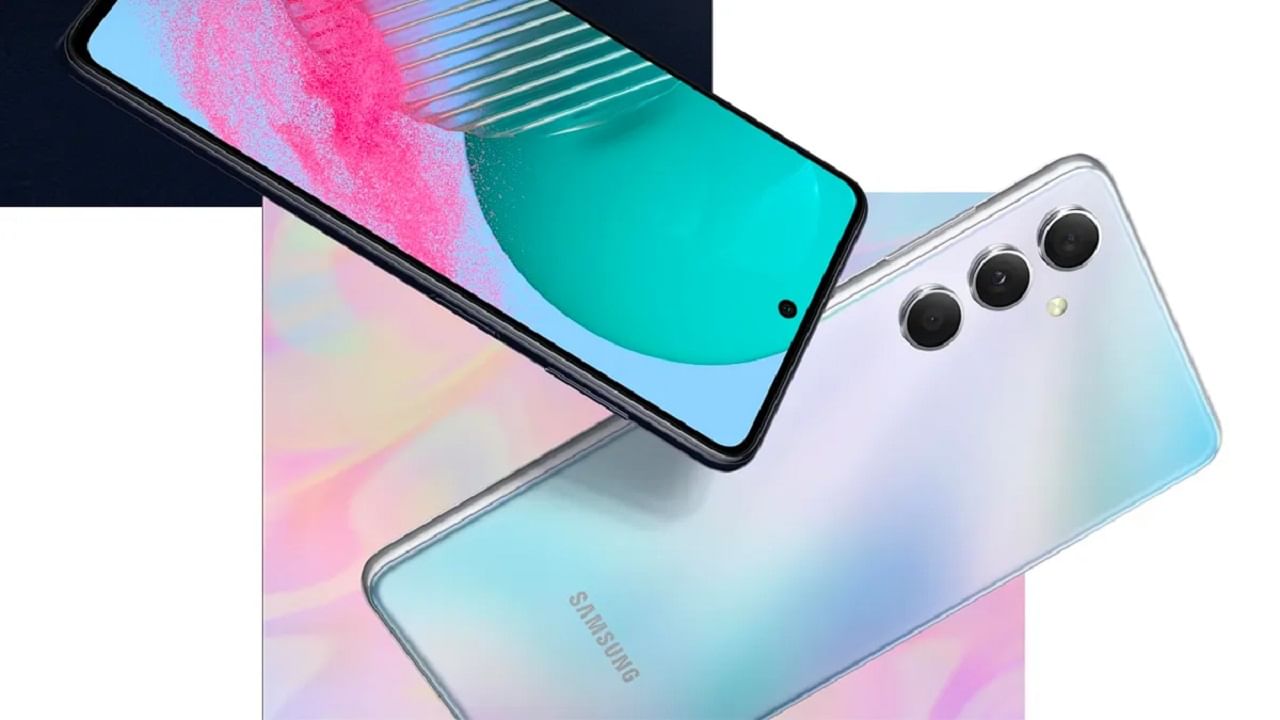 Samsung Galaxy M54 5G:  ইলেকট্রনিক কোম্পানি Samsung Galaxy একটি নতুন ডিভাইস Samsung Galaxy M54 5G আনতে পারে।ফোনটি Samsung-এর অফিসিয়াল ওয়েবসাইটে দেখা গিয়েছে। ফোনটি Octa-core x 5G প্রসেসর সহ আনা হবে। এছাড়াও ফোনে 6,000mAh বড় ব্যাটারি, 6.7" ফুল HD + 120Hz ডিসপ্লে পাওয়া যাবে।