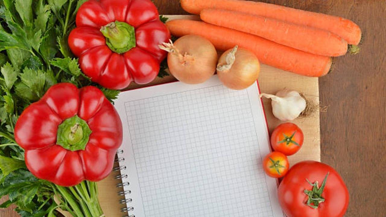 Cooking Tips: এই ৫ সবজি কোনও সময়ই কাঁচা খাবেন না, সুসিদ্ধ করে তবেই খান