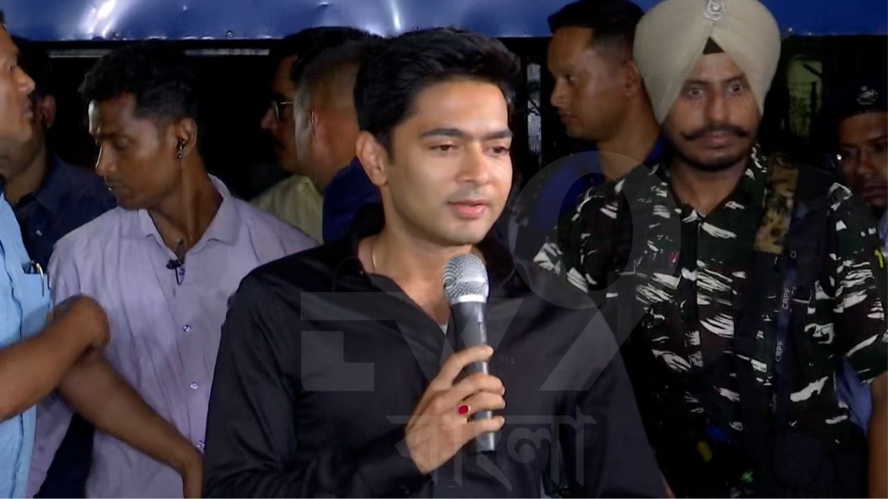 Abhishek Banerjee at CBI office LIVE: সাড়ে ৯ ঘণ্টা জিজ্ঞাসাবাদের নির্যাস শূন্য: অভিষেক