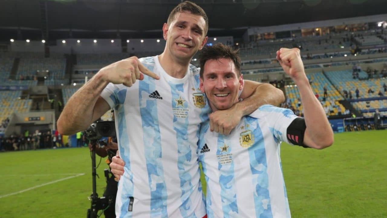 Emiliano Martinez: হয়তো জুনেই কলকাতায় মেসির সতীর্থ