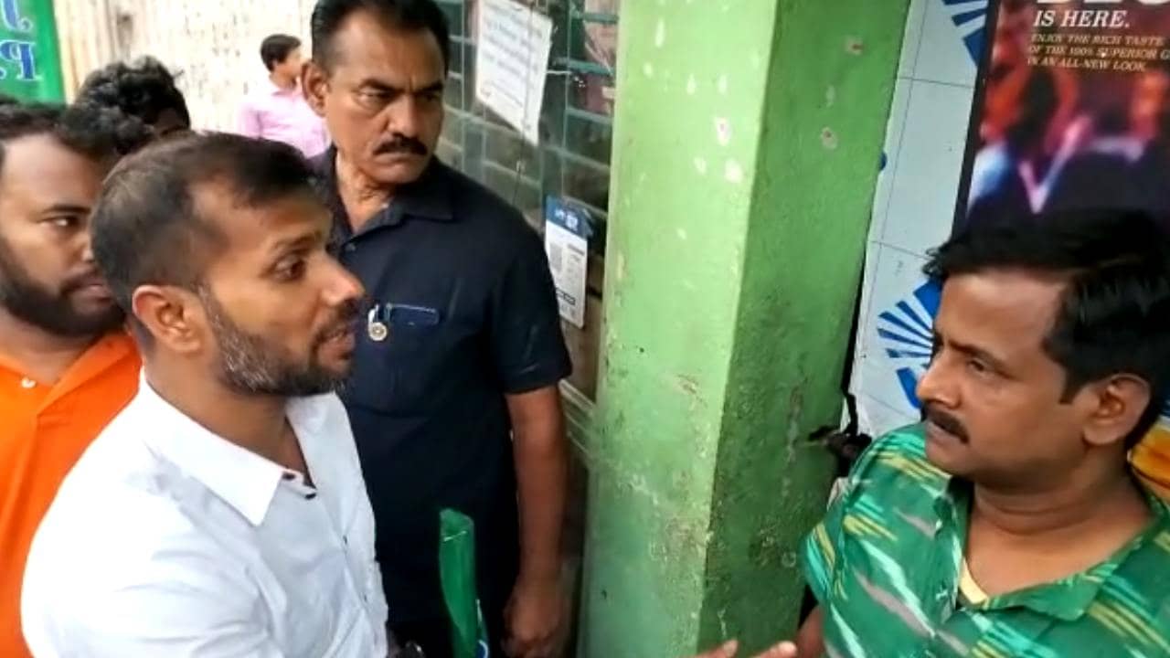 BJP MLA in Moyna: তৃণমূলের চাপে বনধে খোলা মদের দোকান, শাসকদলকে বিঁধলেন অশোক দিন্দা