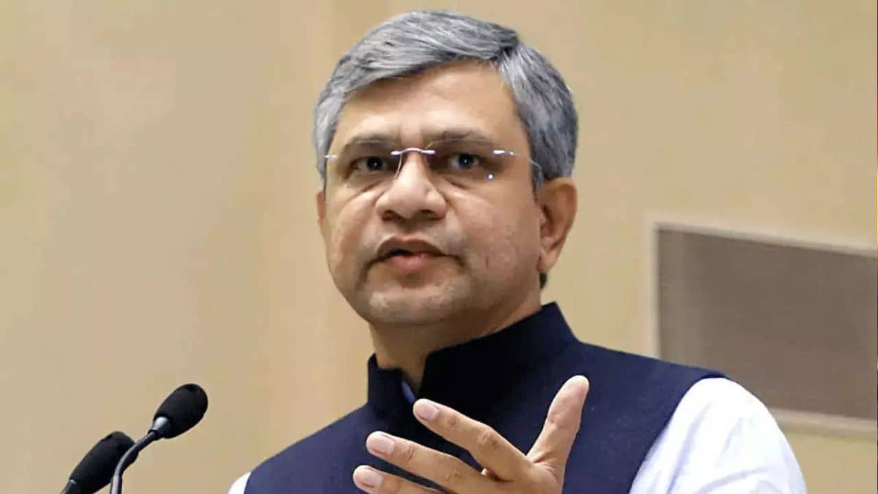 Rail-Port Corridor: চিনের বেল্ট অ্যান্ড রোড থেকে কতটা আলাদা ভারত-মধ্য প্রাচ্য-ইউরোপের করিডর, বোঝালেন রেলমন্ত্রী