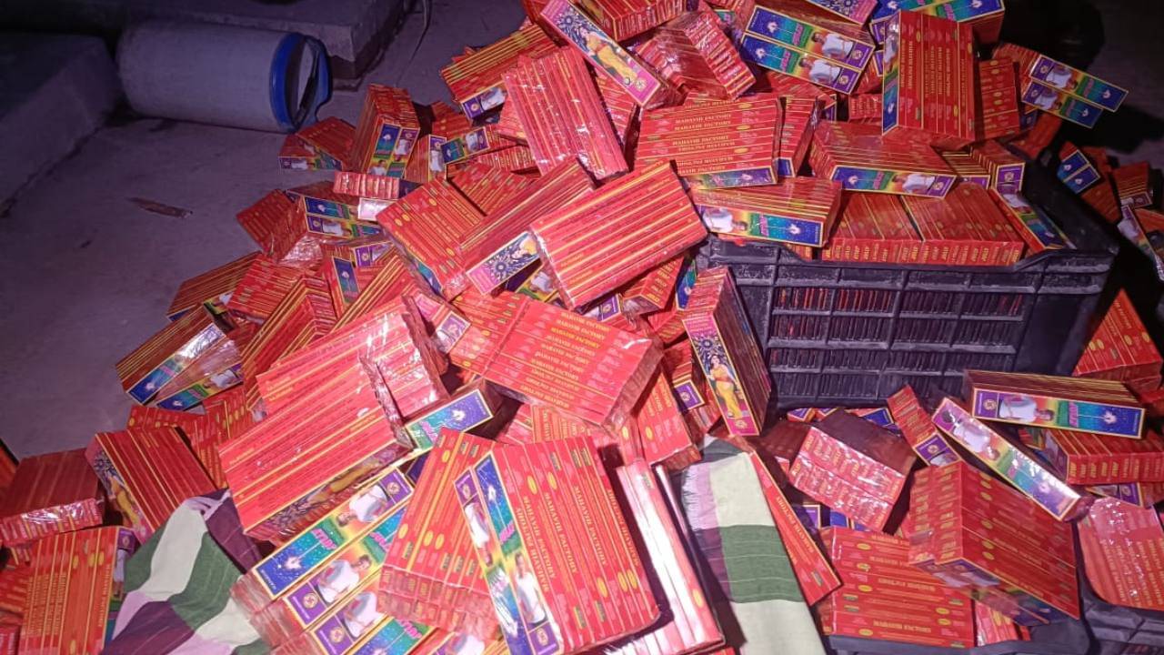 Budge Budge Blast: বিস্ফোরণের পর রাতভর পুলিশি তৎপরতা বজবজের গ্রামে, ভোরে সংবাদমাধ্যমের গাড়ি ঢুকতে বাধা