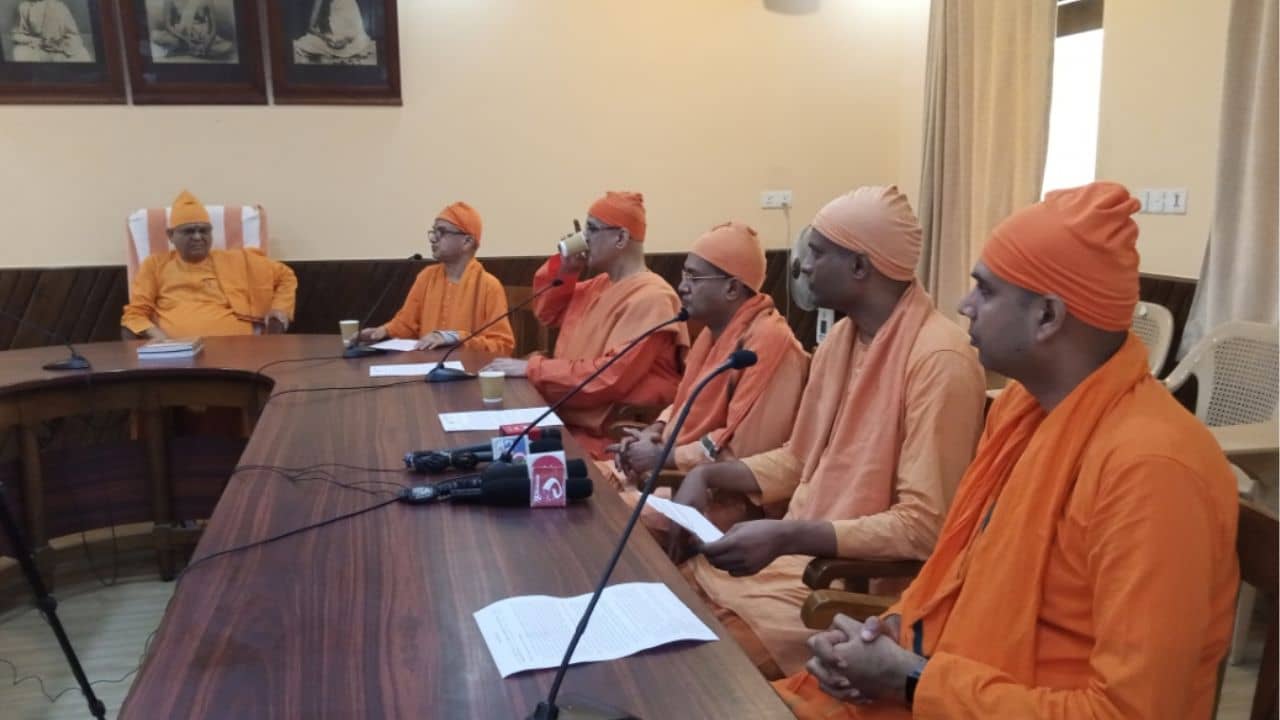 Belur Math: আর বিভ্রান্তি নয়, বেলুড়ের নয়া ওয়েবসাইটেই মিলবে শ্রীরামকৃষ্ণ-শ্রী মা সম্পর্কে সঠিক তথ্য