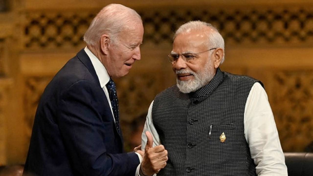 Joe Biden: নরেন্দ্র মোদীর অটোগ্রাফ চাইলেন মার্কিন প্রেসিডেন্ট বাইডেন!
