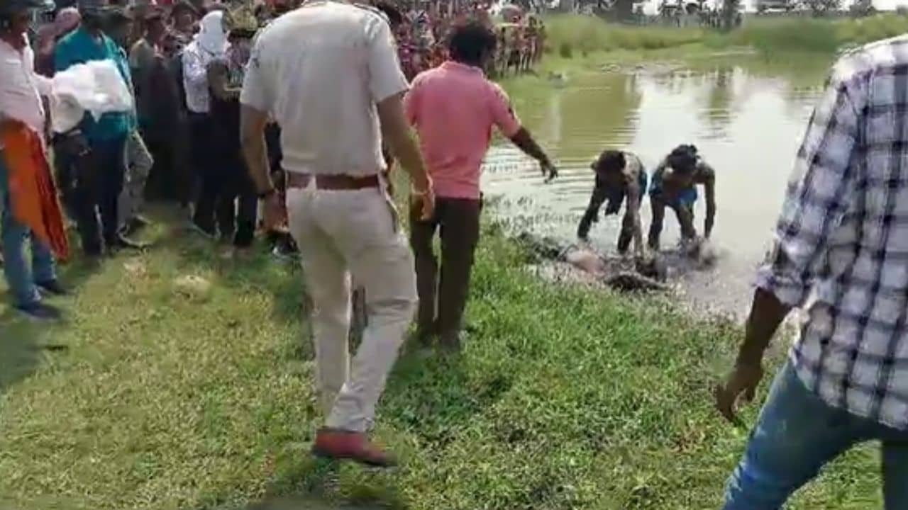 Rampurhat Murder: টোটো চুরি করতে বিশাল প্ল্যানিং, পুকুরের পাঁকে পুঁতে দেওয়া হল চালককে