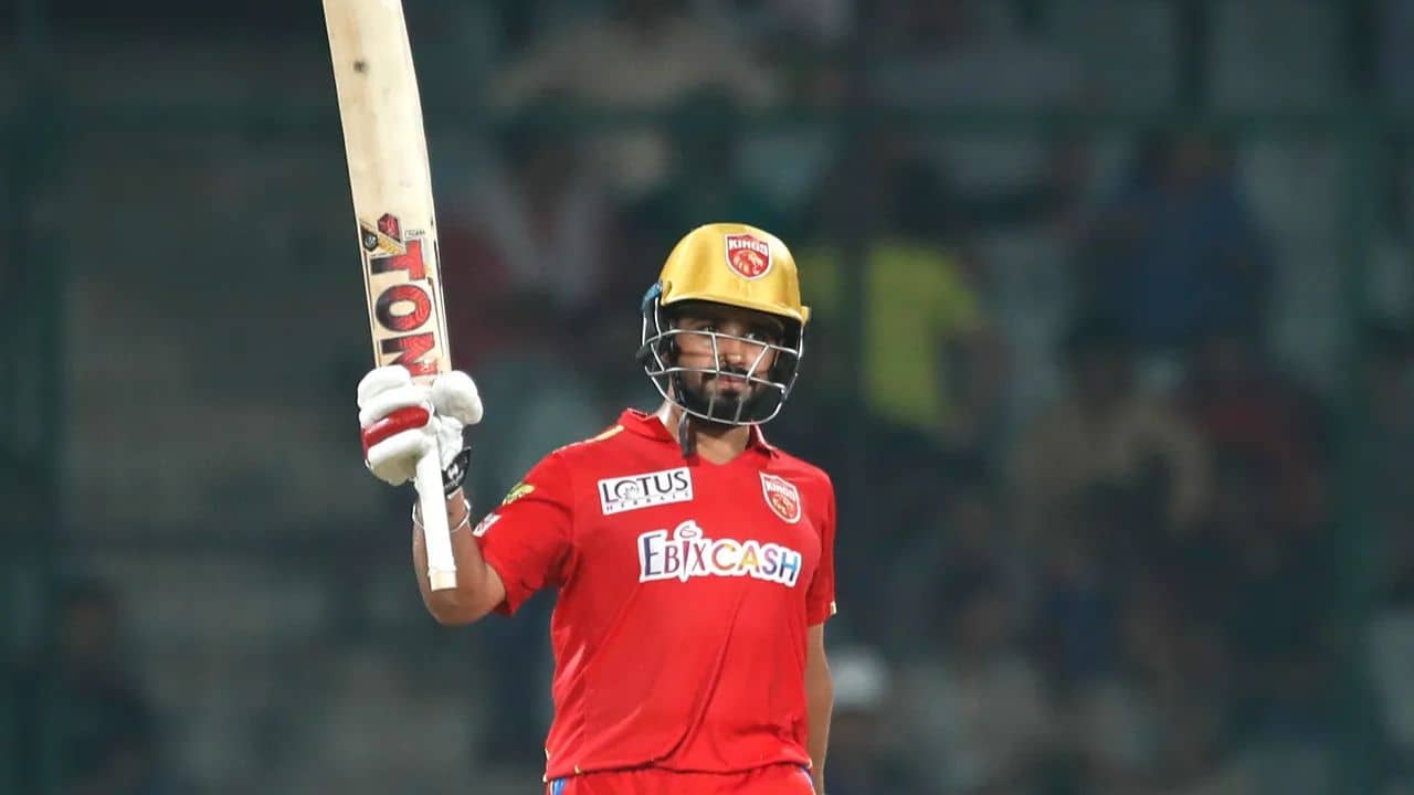 Prabhsimran Singh : কেরিয়ারে প্রথম শতরান, মরণ বাঁচন ম্যাচে জ্বলে উঠলেন প্রভসিমরন