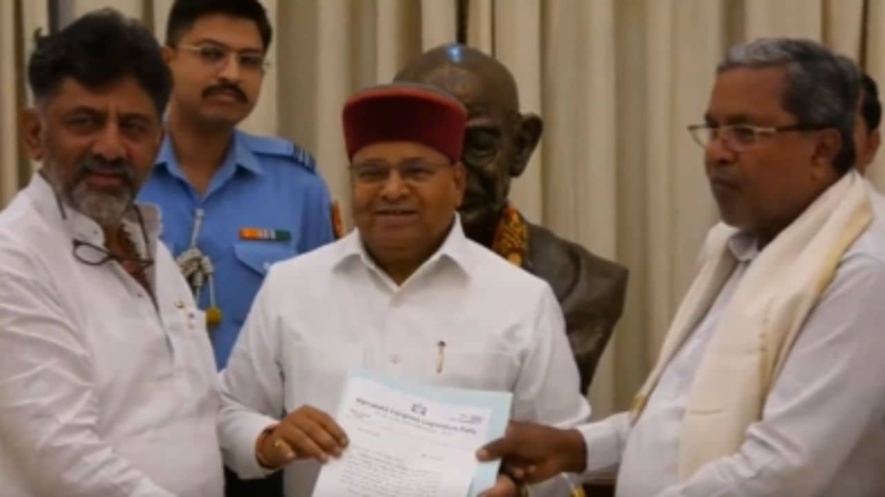 Congress Power Sharing: রাত তিনটেয় কর্নাটকের নাটকের যবনিকা পতন, বছর পার হলেই মুখ্য়মন্ত্রীর গদি শিবকুমারের?