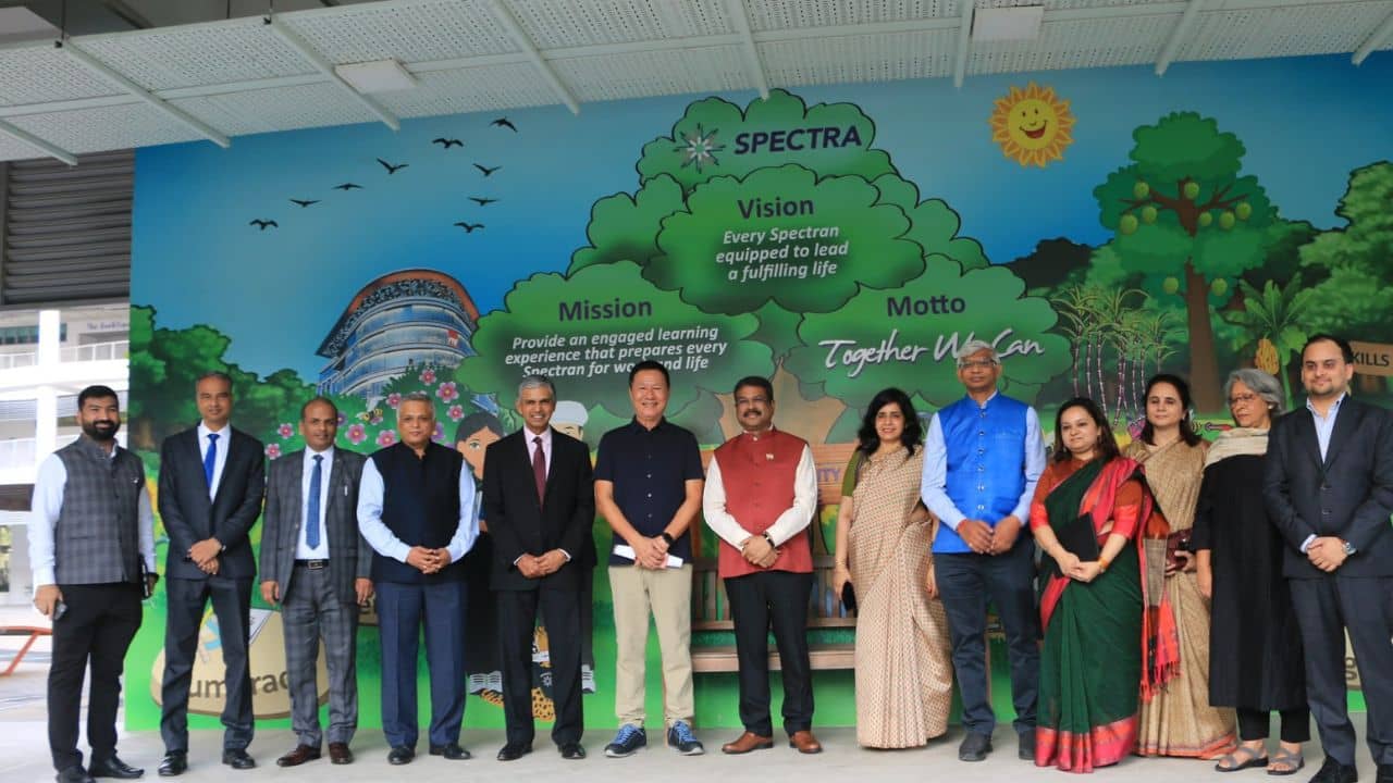 Dharmendra Pradhan: ভবিষ্যৎ প্রজন্মের কাছে সীমাহীন সুযোগের দ্বার উন্মোচিত হতে চলেছে: ধর্মেন্দ্র প্রধান