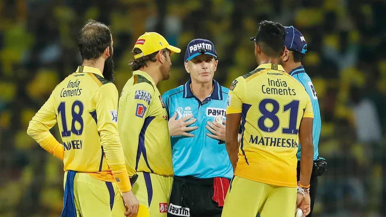 IPL 2023 Controversy: বিতর্কেও এগিয়ে! ২০২৩ আইপিএলের কিছু বিতর্কিত ঘটনা… IPL 2023 Controversy: বিতর্কেও এগিয়ে! ২০২৩ আইপিএলের কিছু বিতর্কিত ঘটনা…