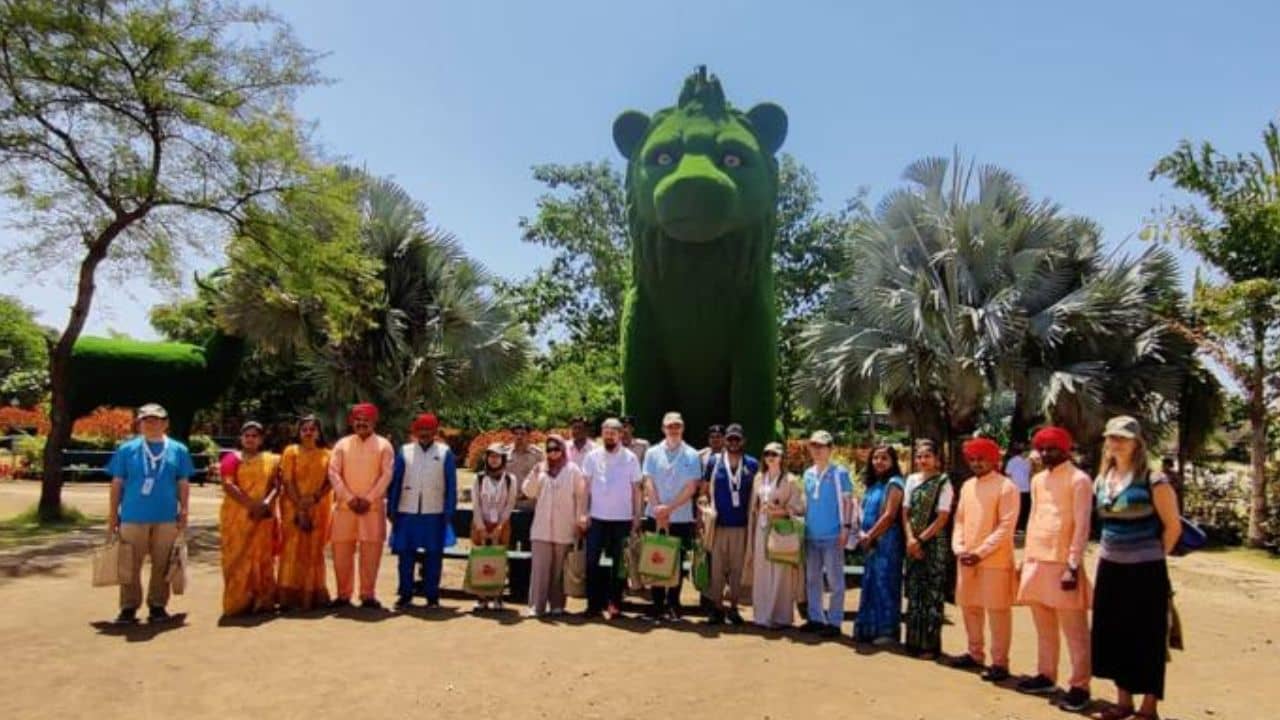 G-20 Summit: গুজরাটের গির জঙ্গলে জি-২০ প্রতিনিধিরা, দর্শন করলেন সোমনাথ মন্দির