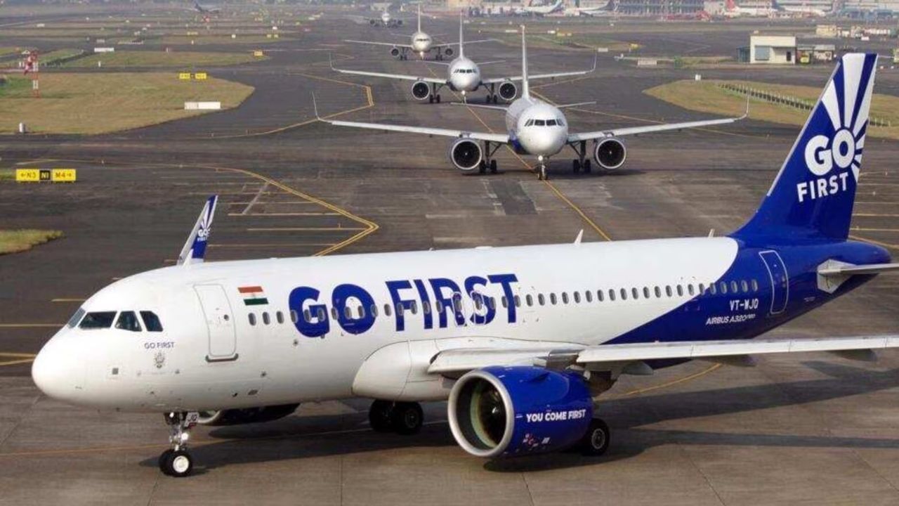 Go First Airlines: হঠাৎ করেই দেউলিয়া ঘোষণা Go First উড়ান সংস্থার, টিকিট কেটে মাথায় হাত যাত্রীদের