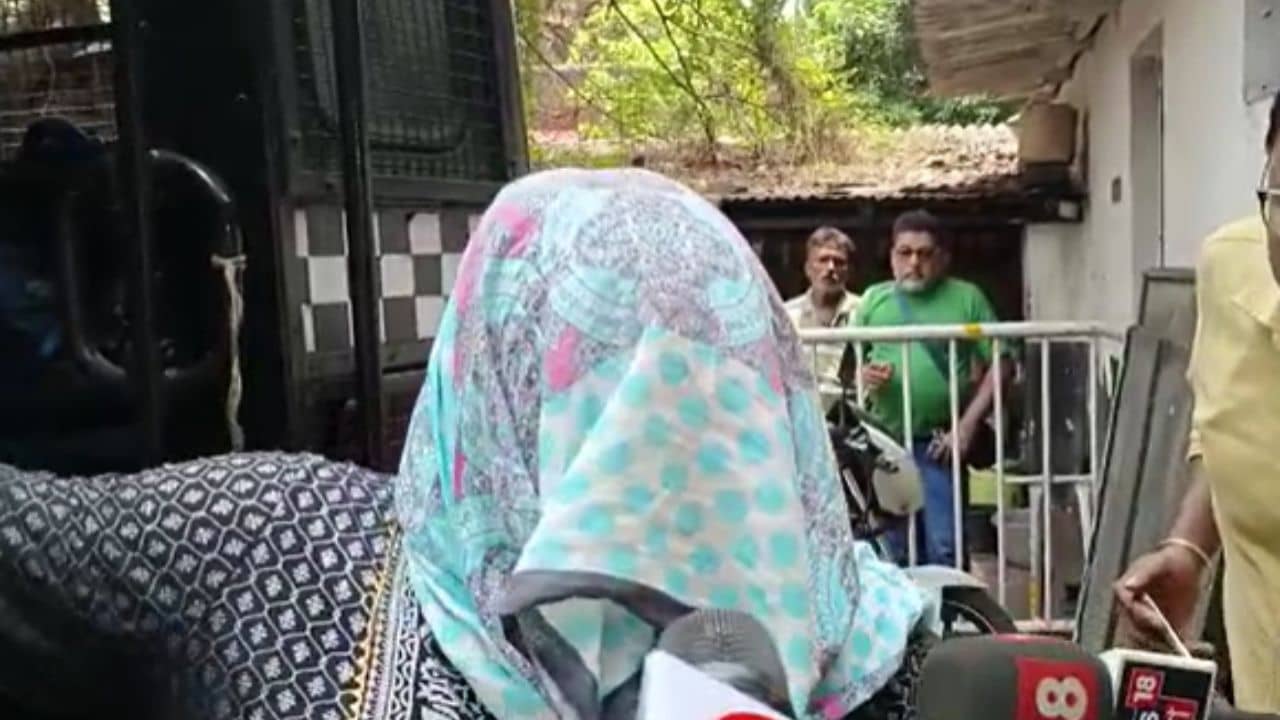 Haridevpur Murder: মেয়েকে খারাপ কাজটা শিখিয়েছিল বাবাই, এবার স্বামীর বিরুদ্ধেই বিস্ফোরক হরিদেবপুরের সেই মহিলা