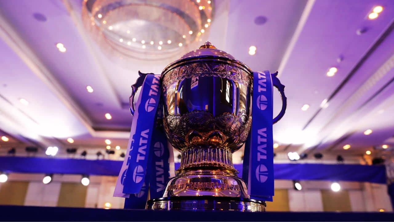 IPL 2023: কাড়ি কাড়ি টাকায় দল পেয়েছিলেন, তাঁদের মাঠে নয় দেখা যাচ্ছে ডাগআউটে