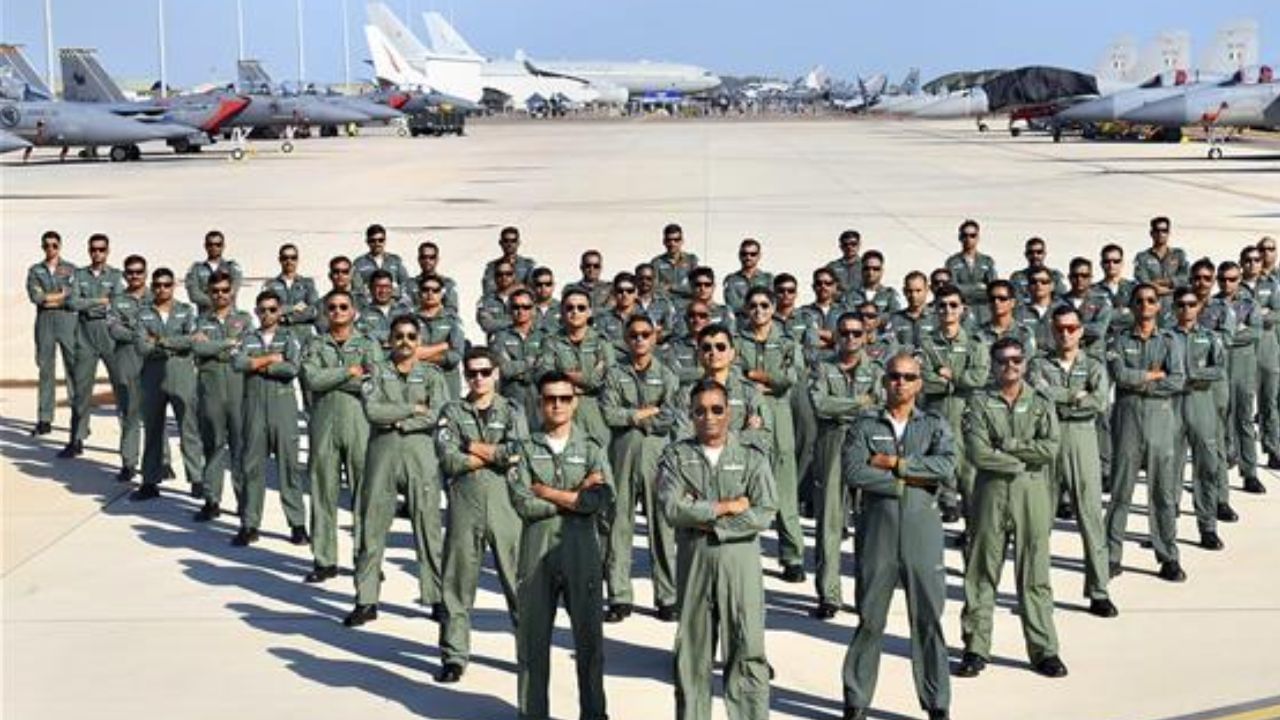 IAF Recruitment 2023: দ্বাদশ উত্তীর্ণ হলেই বায়ুসেনায় চাকরি! শীঘ্রই আবেদন করুন