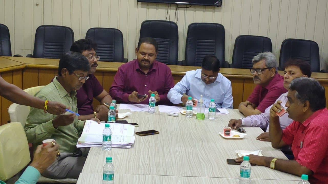 IFA: প্রভাবশালী ক্লাবগুলোকে সুবিধা দিতেই লিগের চেহারা বদল, বাড়ছে বিতর্ক