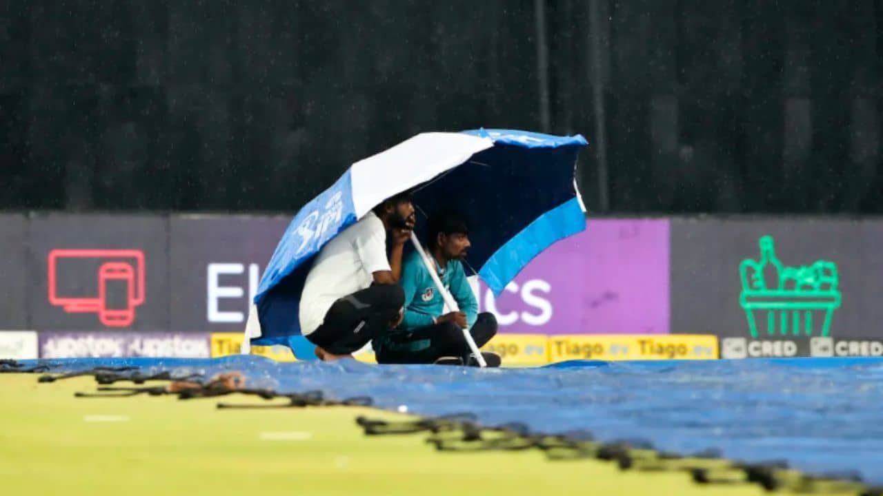 LSG vs CSK, IPL 2023: একানায় সিএসকে বোলারদের দাপট, তবে বৃৃষ্টি ভেস্তে দিল ধোনিদের জয়ের সুযোগ