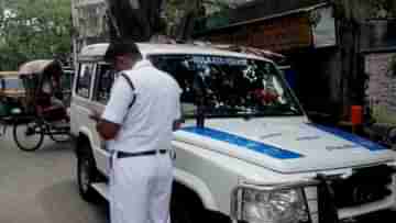 Road Accident in Kolkata: সিগন্যালে দাঁড়িয়ে থাকা স্কুটিতে সজোরে ধাক্কা গাড়ির, রক্তে ভেসে গেল বেহালার রাস্তা