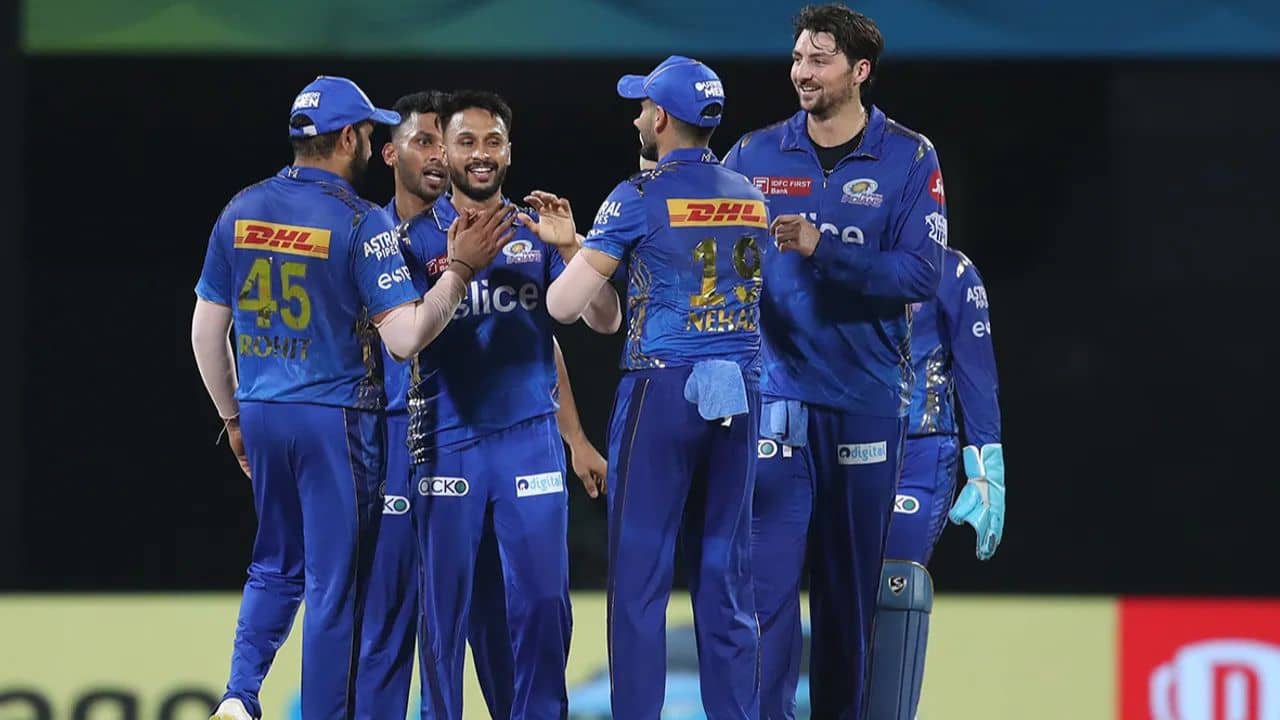 LSG vs MI IPL Match Result : মুম্বইকে কোয়ালিফায়ারে তুললেন ঋষভ পন্থের পড়শি