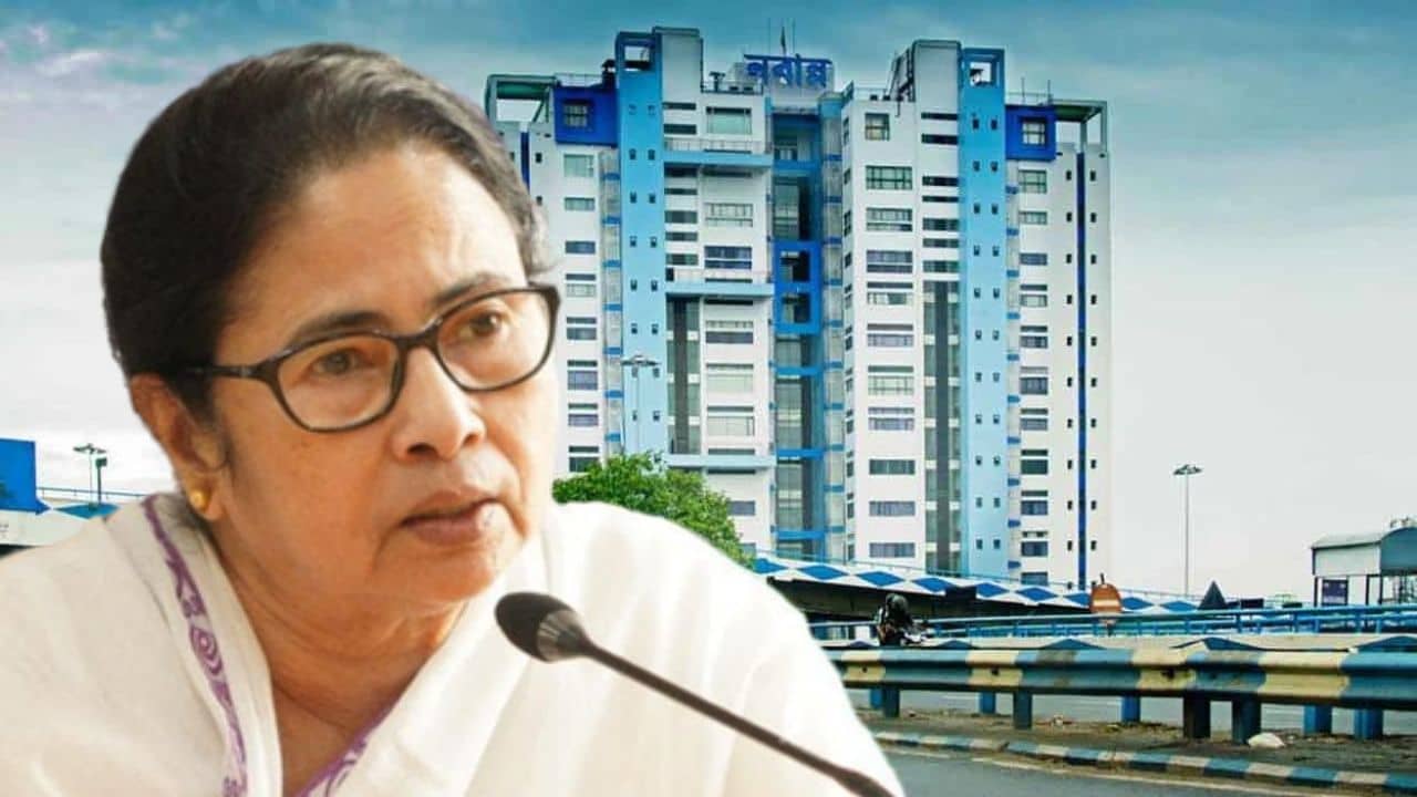 State Government Employees: এবার আরও কম বয়সে পদোন্নতি সরকারি কর্মচারীদের, বাড়ছে হেল্থ স্কিমে ক্যাশলেস সুবিধাও